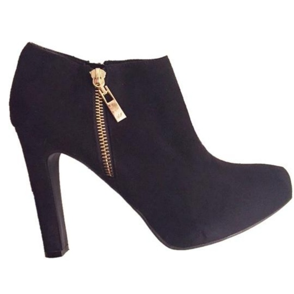 Marc Fisher Suede Black Ankle Boots - Picture 1 of 6
